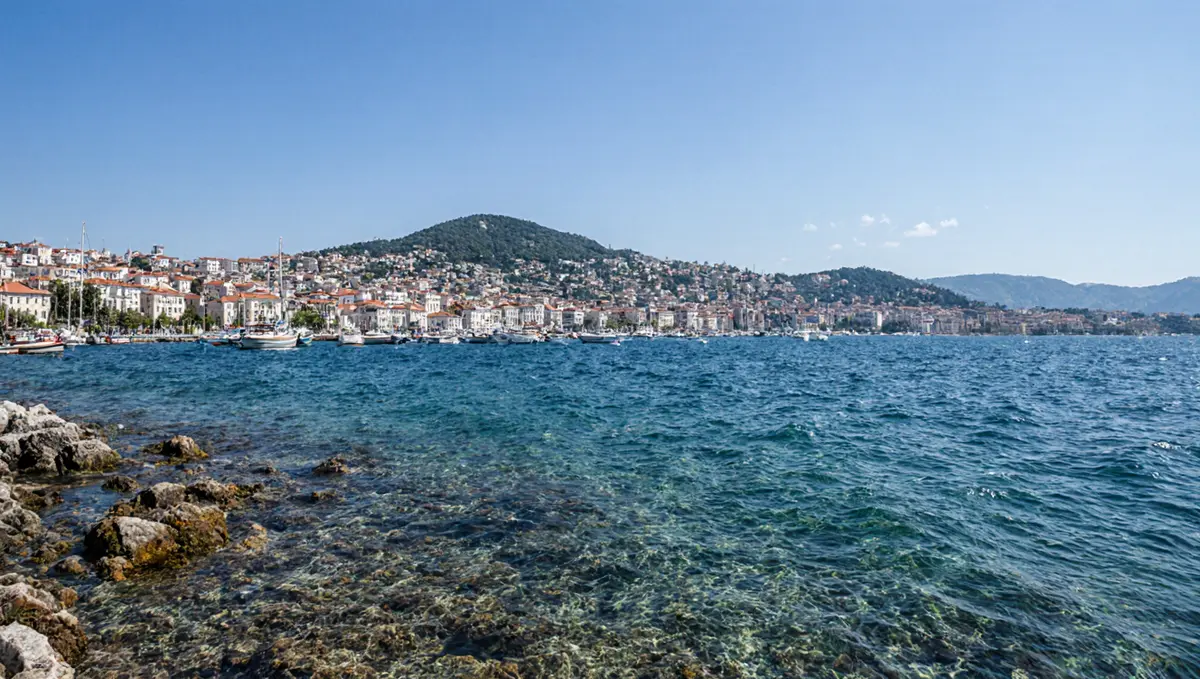 İzmir'de Hava Durumu: Güneşli ve Yağmurlu
