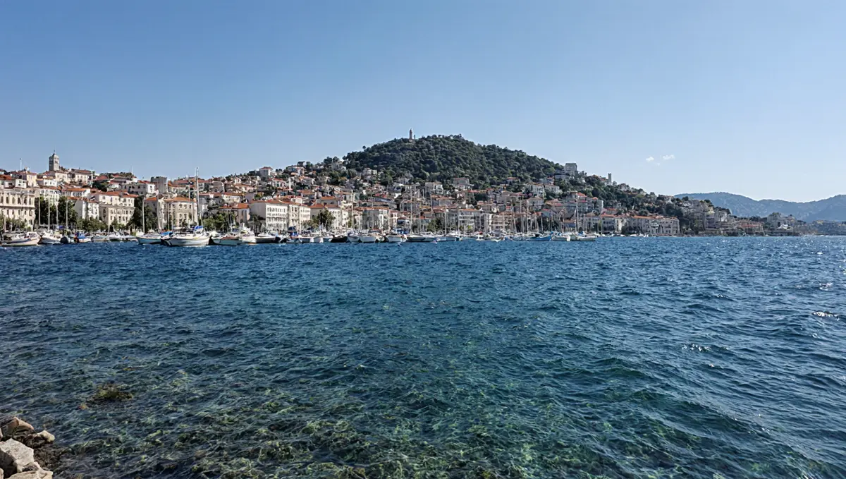 İzmir'de Hava Durumu: Sağanak ve Parçalı Bulutlu