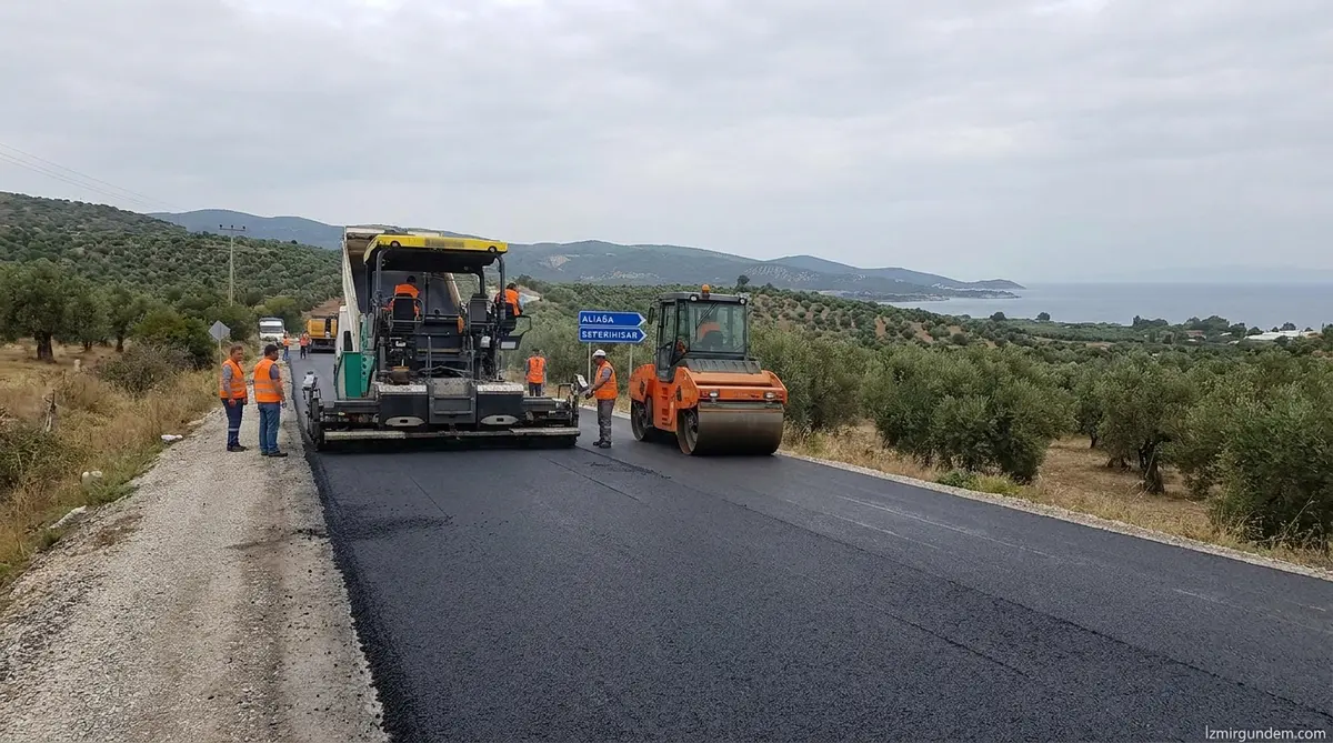 Aliağa ve Seferihisar'da 4,2 Kilometrelik Yol Yenileniyor