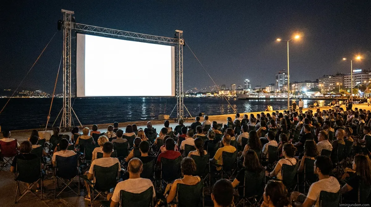 Bayraklı'da Sinema Geceleri Başlıyor: Sandalyeni Al Gel