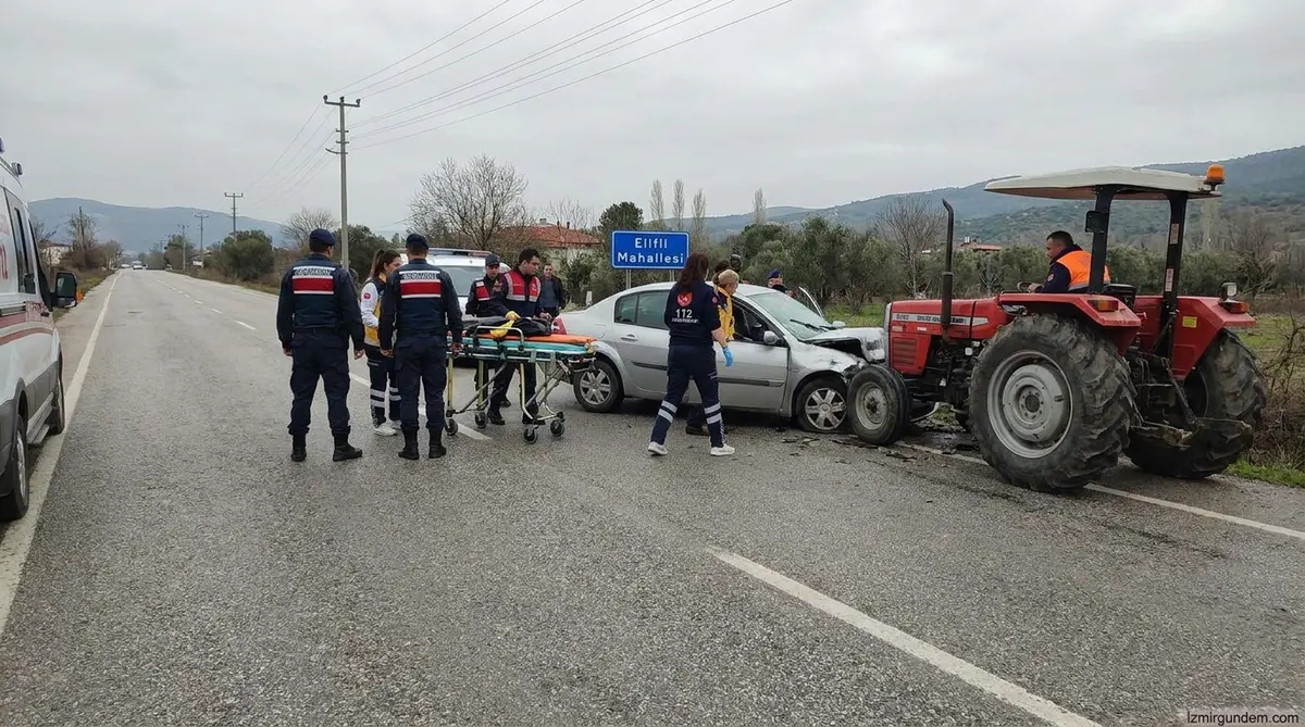 Bayındır Elifli’de Trafik Kazası: 2 Kişi Yaralandı