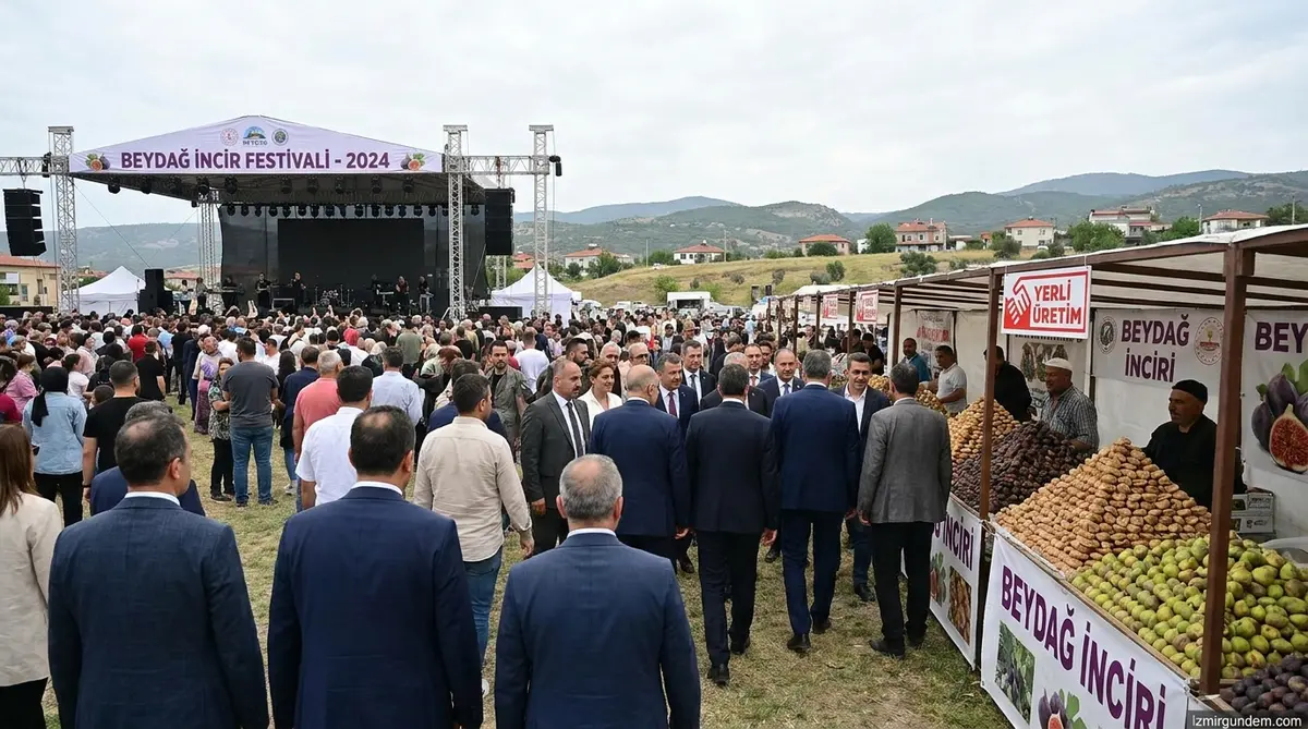 Beydağ’ın 104. Kurtuluş Yılında Gripin Rüzgarı Esti