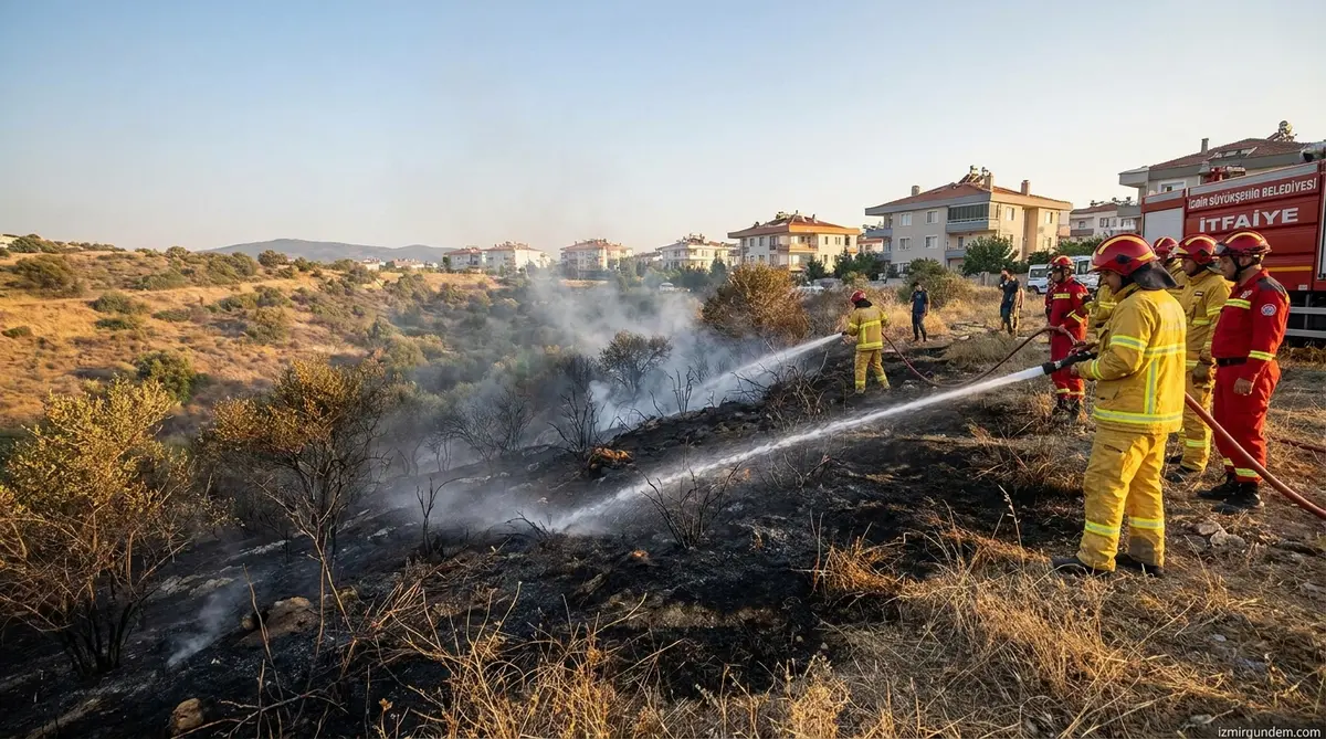Bornova Çiçekli'de Ot Yangını: 30 Dakikada Söndürüldü