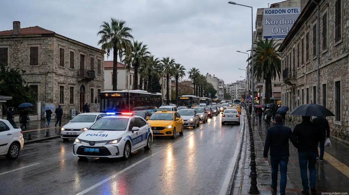 Bornova'da Kalp Krizi Geçiren Yolcuyu Taksici Kurtardı