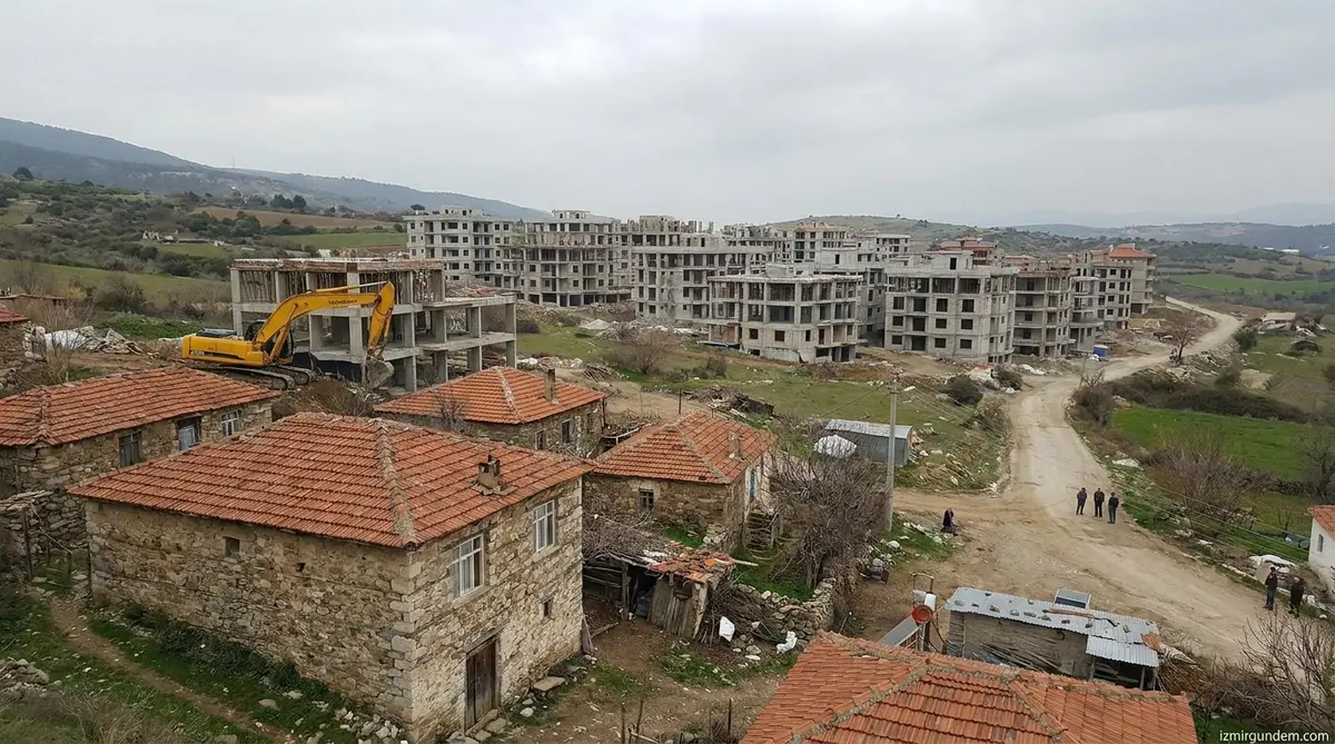 Bornova'da Kaçak Yapı Alarmı: Köyler Beton Yığınına...
