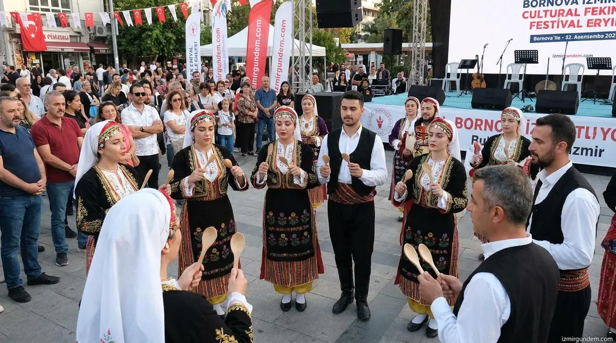 Bornova’da Kaşıkların Ritmi: Dev Festival Başladı