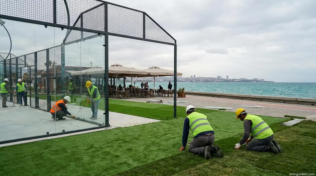 Bostanlı’daki Padel Kortları Ekim Ayında Hizmete Giriyor