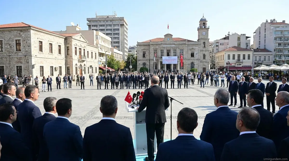 Cumhuriyet Meydanı'ndaki Protokol Krizi Valiliğe Taşınıyor