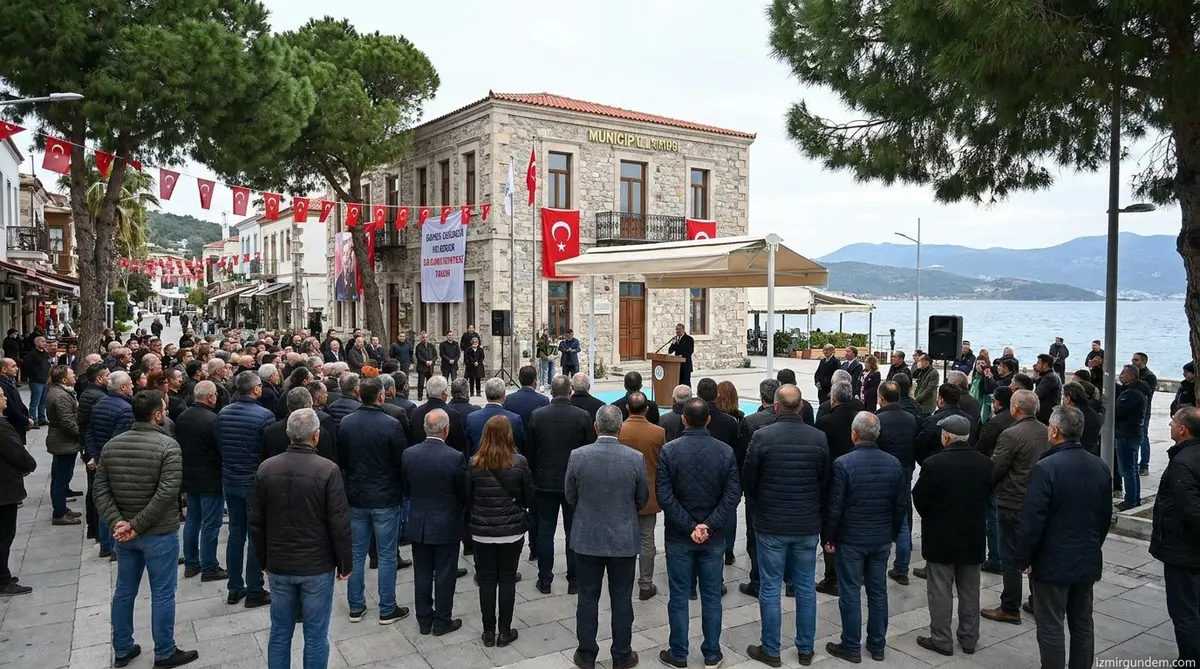 Foça Belediye Başkanı AK Parti'ye Geçti: Deniz Yücel'den Tepki