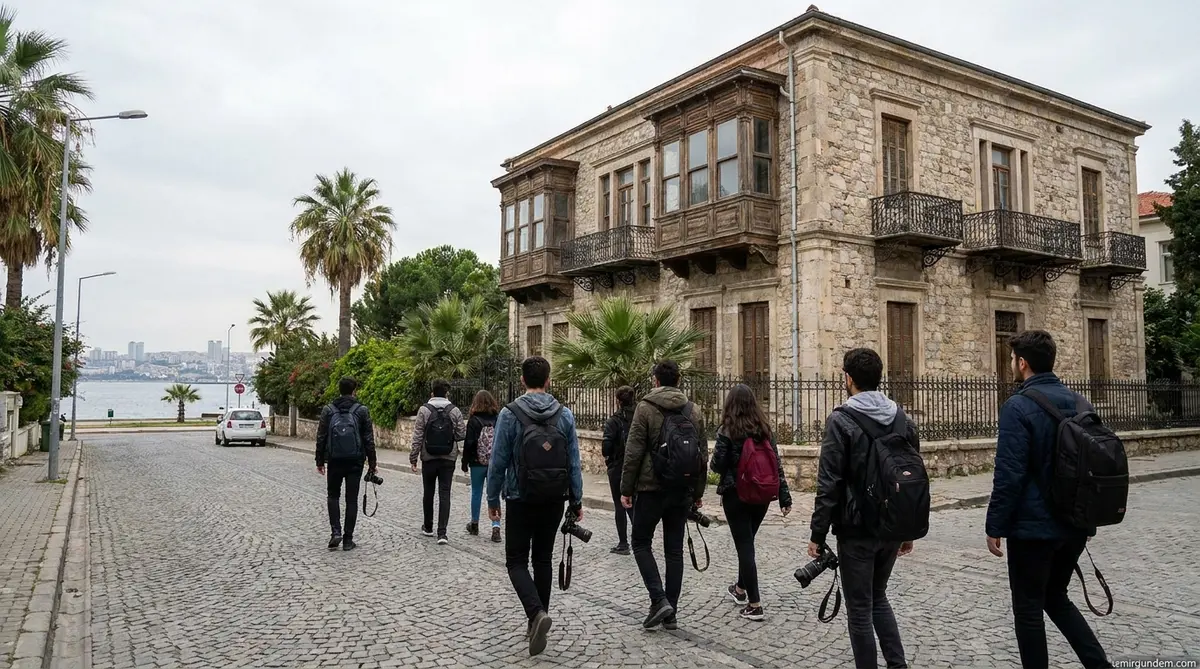 Geleceğin Mimarları Karşıyaka'nın Tarihini Keşfetti