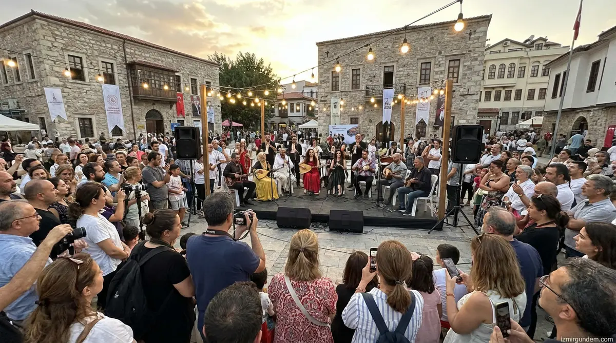 İzmir'de Kültür ve Sanat Etkinlikleri