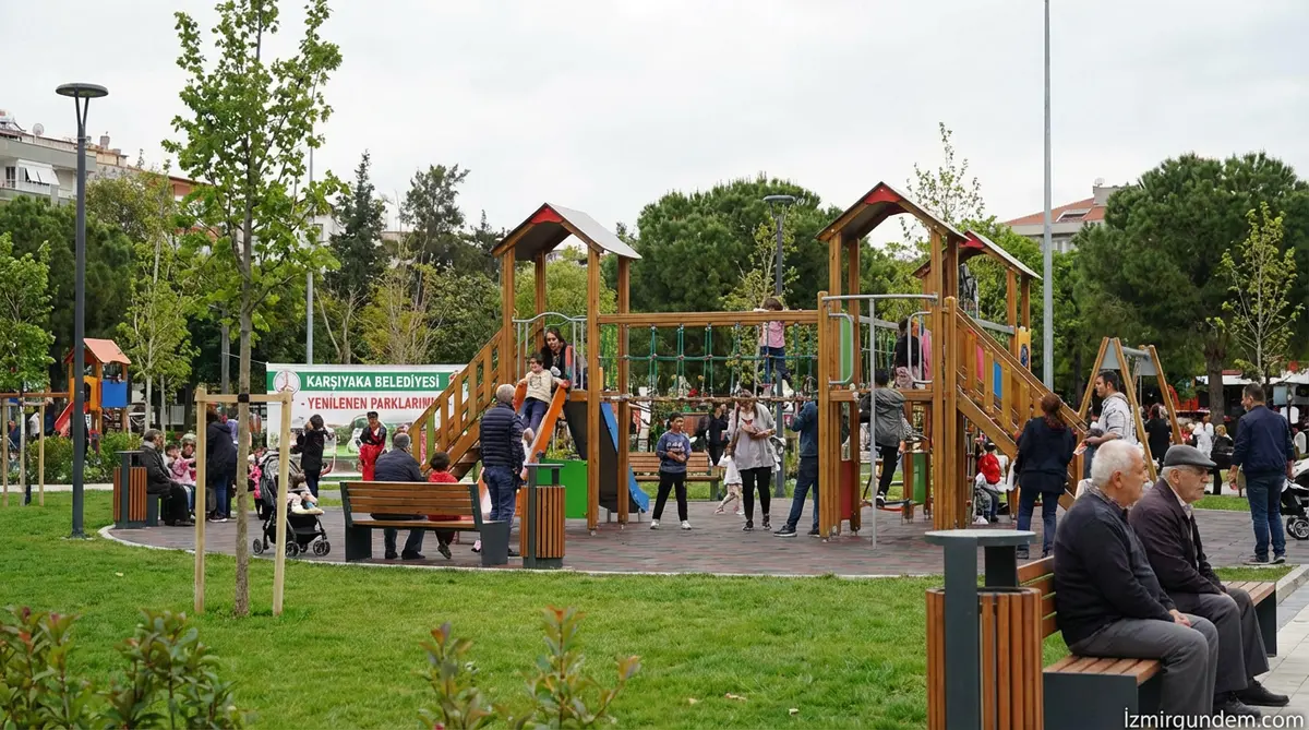 Karşıyaka Parkları Yenilendi