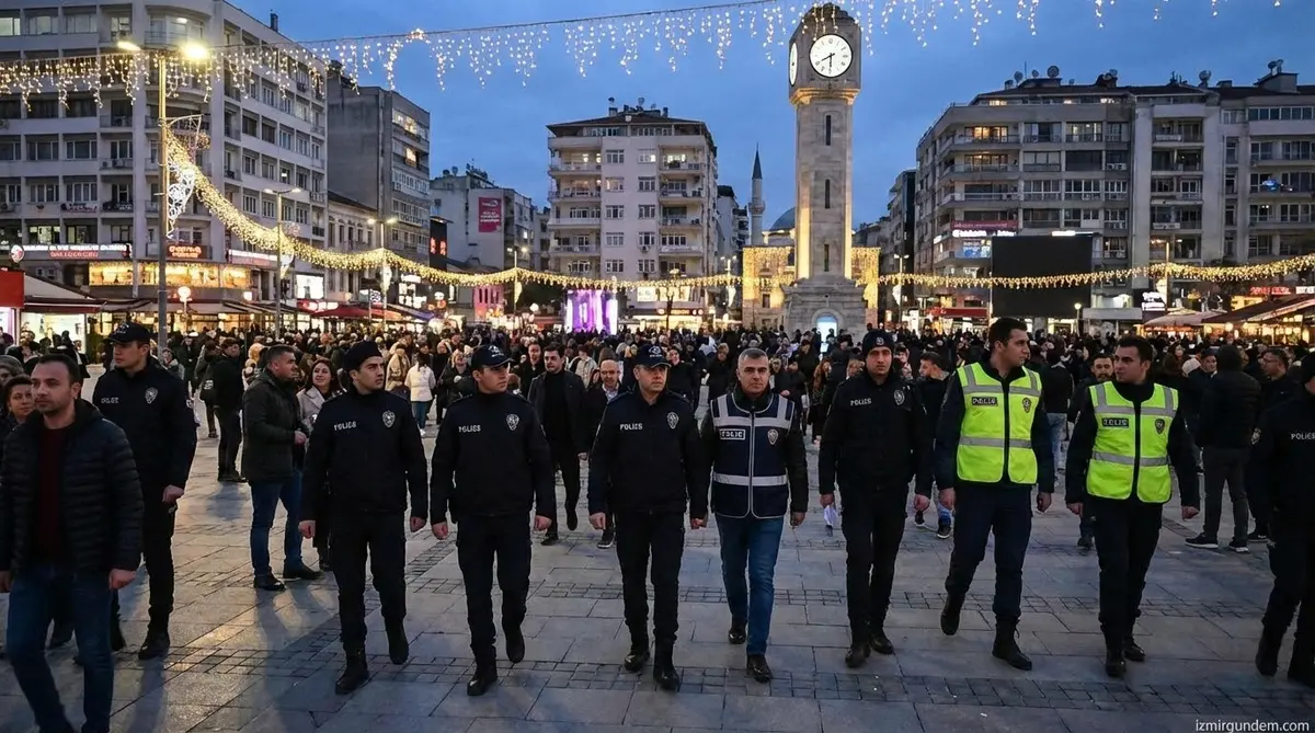 İzmir'de Yılbaşı Güvenliği: 13 Bin Personel Görevde