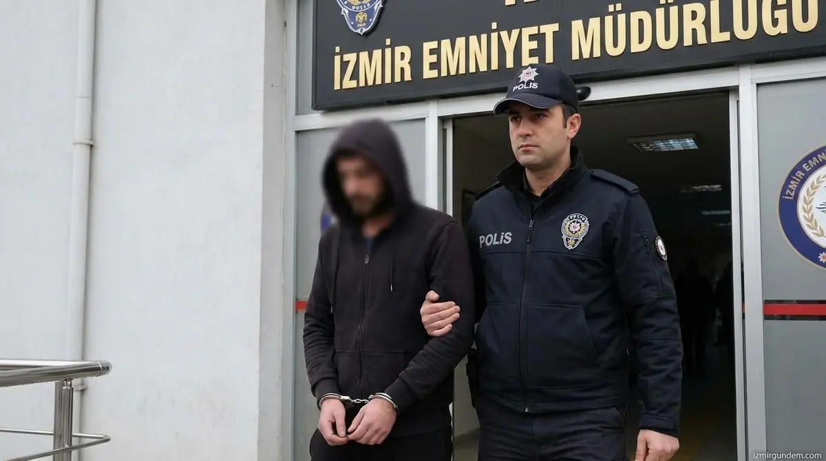 İzmir'de Hırsızlık Hükümlüsü Yakalandı