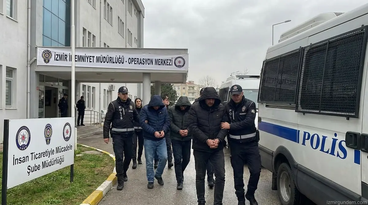İzmir'de İnsan Ticareti Operasyonu: 4 Tutuklu