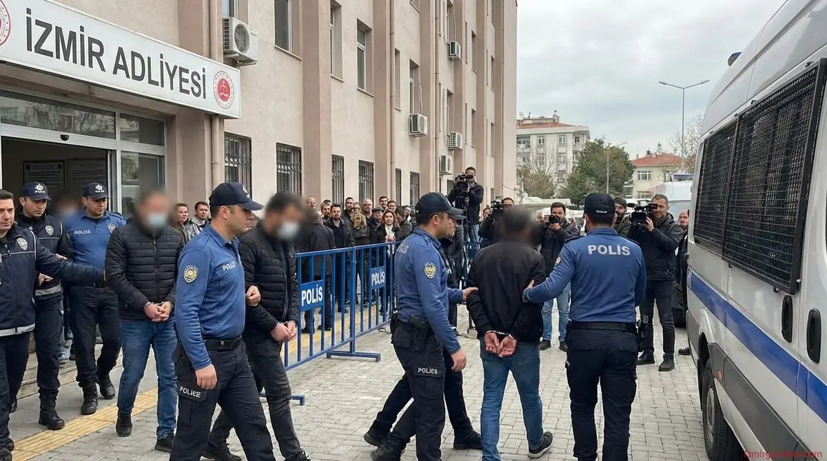 İzmir'de Kooperatif Soruşturmasında Gözaltılar