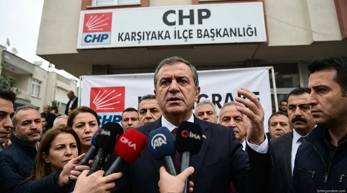 CHP Karşıyaka'da İstifa Şoku!