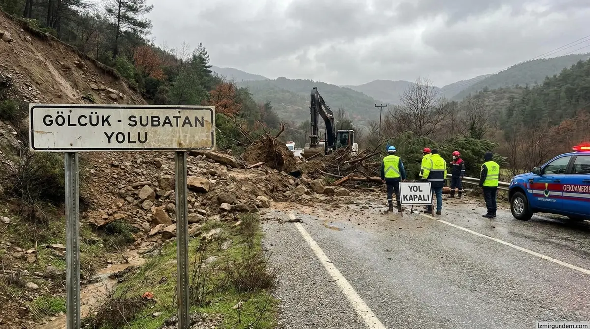 Ödemiş'te Heyelan: Gölcük-Subatan Yolu Kapandı