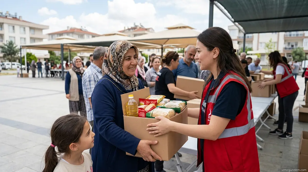 İzmir'de Sosyal Dayanışma Ağı Büyüyor: 683 Bin Başvuruya Destek