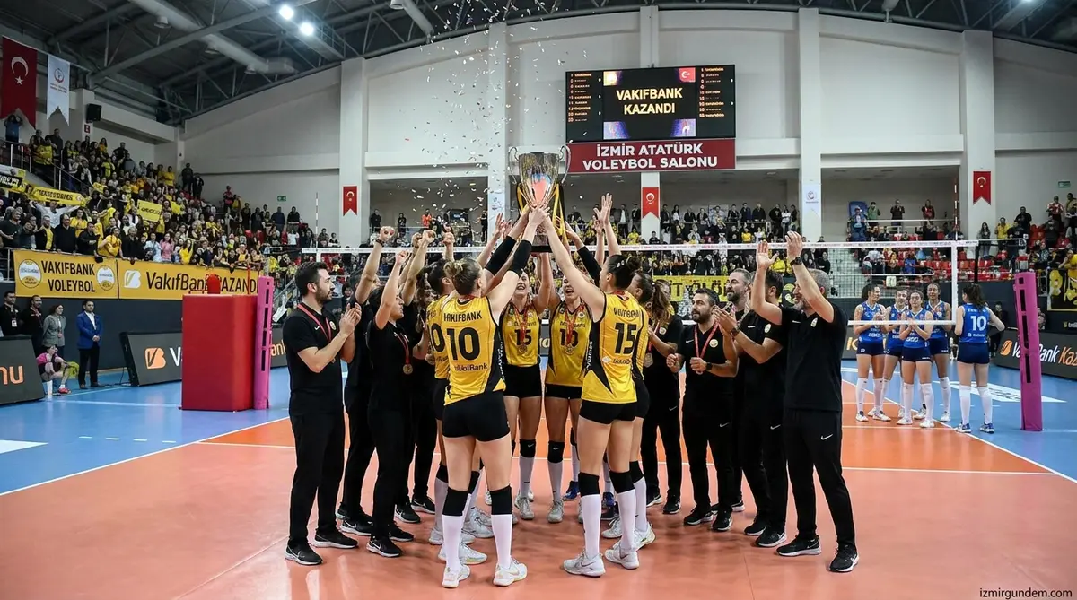 İzmir Atatürk Voleybol Salonu'nda Kupa VakıfBank'ın Oldu