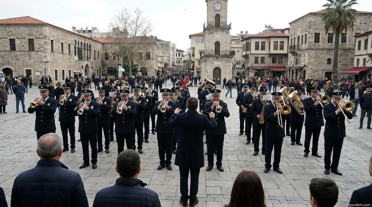 İzmir Büyükşehir Bandosu 83 Yıldır Kentin Sesi Oluyor
