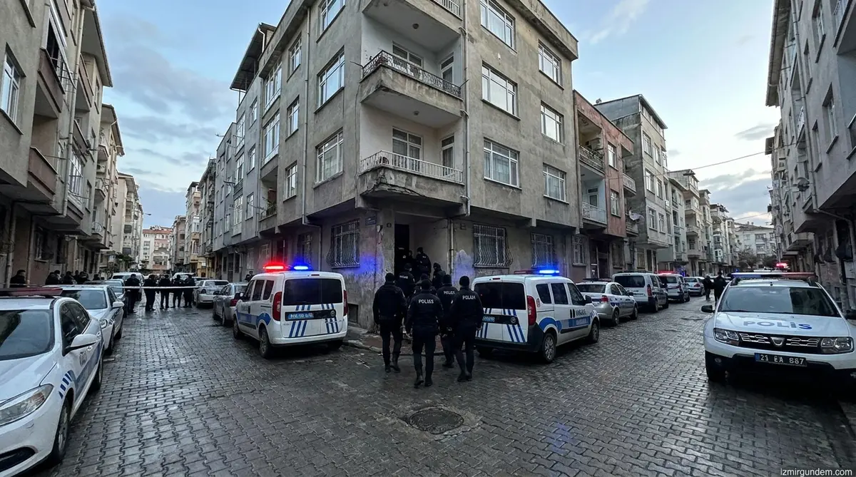 İzmir Merkezli Haraç Çetesine Şafak Operasyonu: 36 Gözaltı