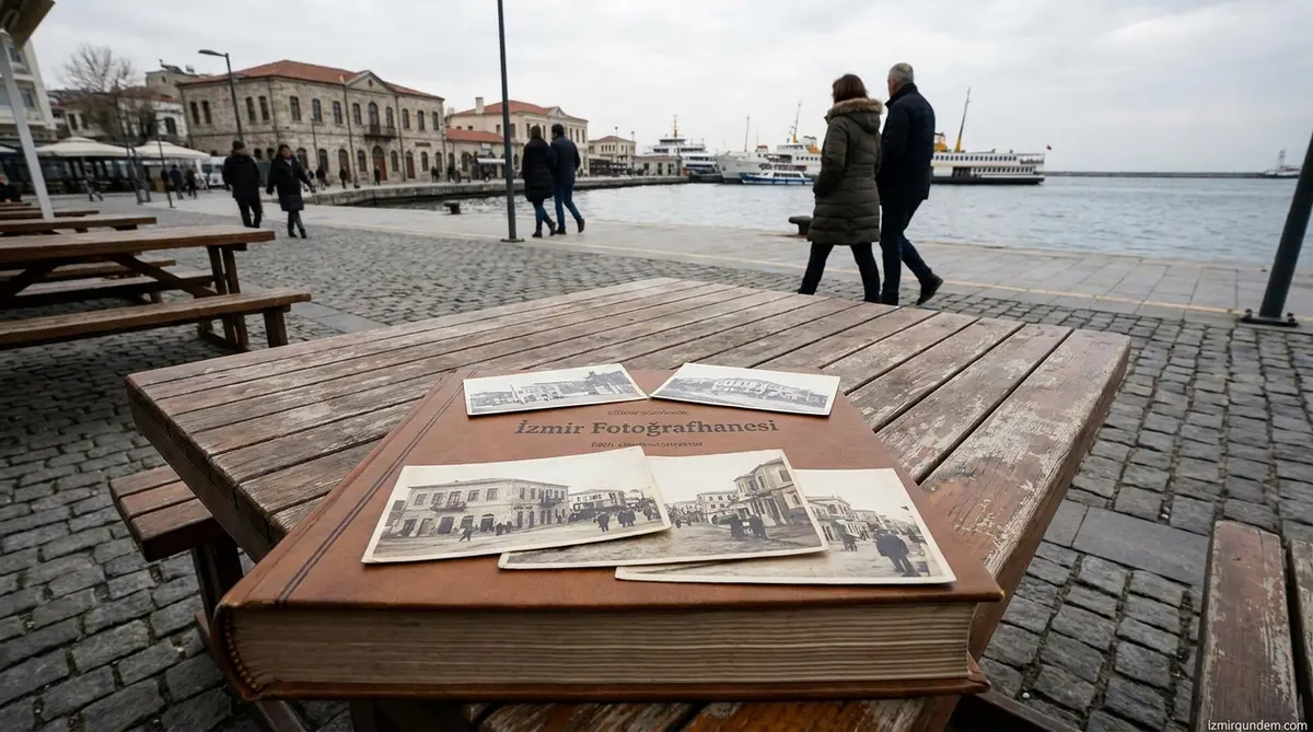 İzmir'in 82 Yıllık Fotoğraf Tarihi Kitaplaştı: 90 Fotoğrafçı Kayıt