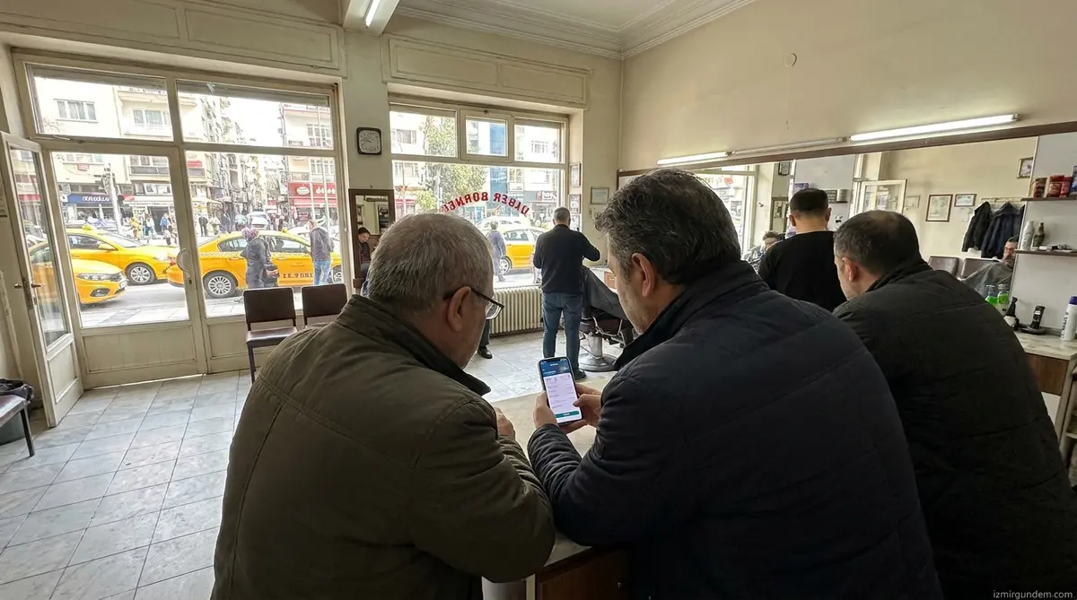 İzmirli Taksici Hesabındaki 920 Bin Lirayı İade Etti