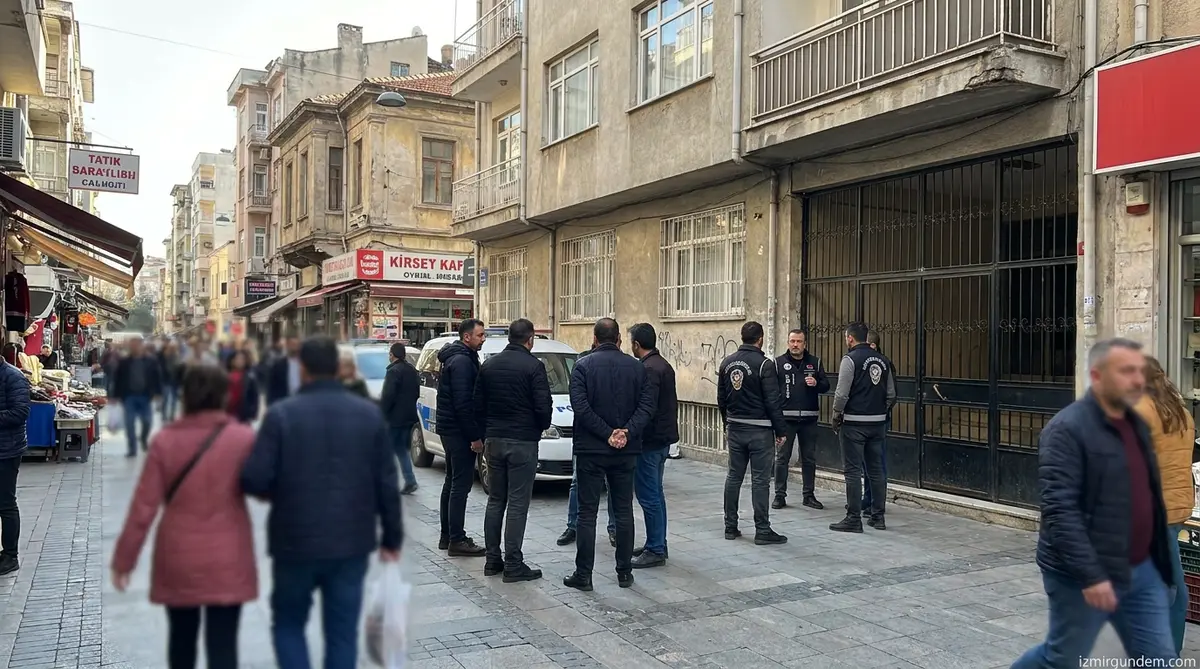 Karabağlar'da 25 Yıl Cezalı Uyuşturucu Firarisi Yakalandı