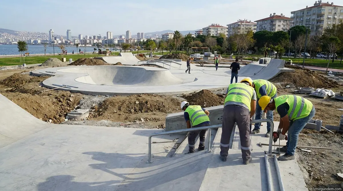 Karşıyaka'da Gençlerin Kaykay Pisti Sözü Gerçek Oluyor