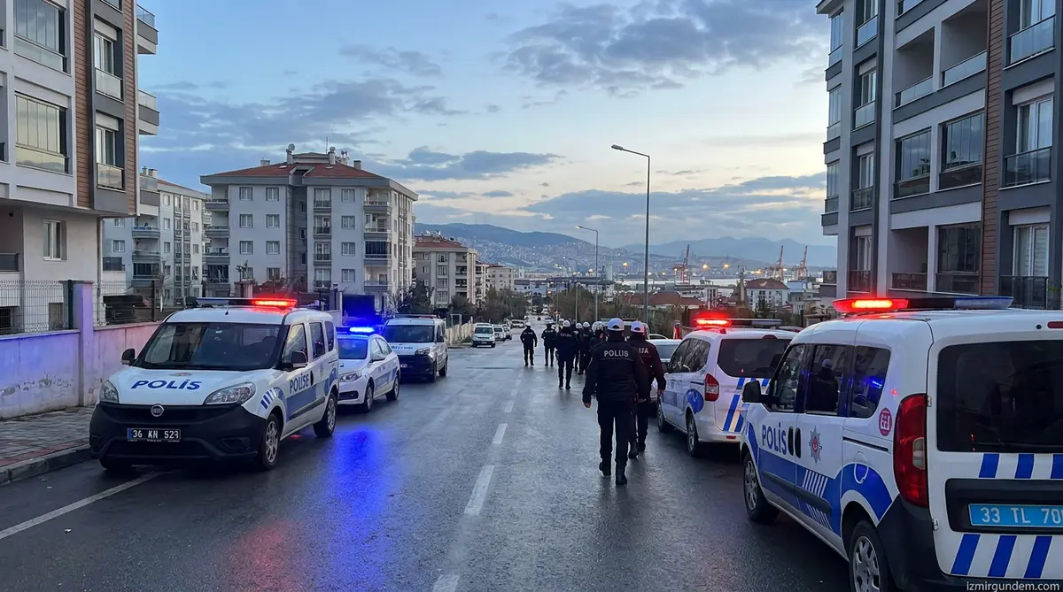Kuşadası Belediyesi Operasyonu: 15 Gözaltı ve 7 Firari