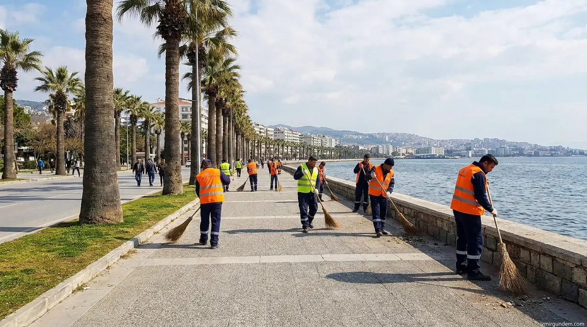 Menderes Belediyesi Gümüldür Sahilinde Temizlik Seferberliği Başlattı