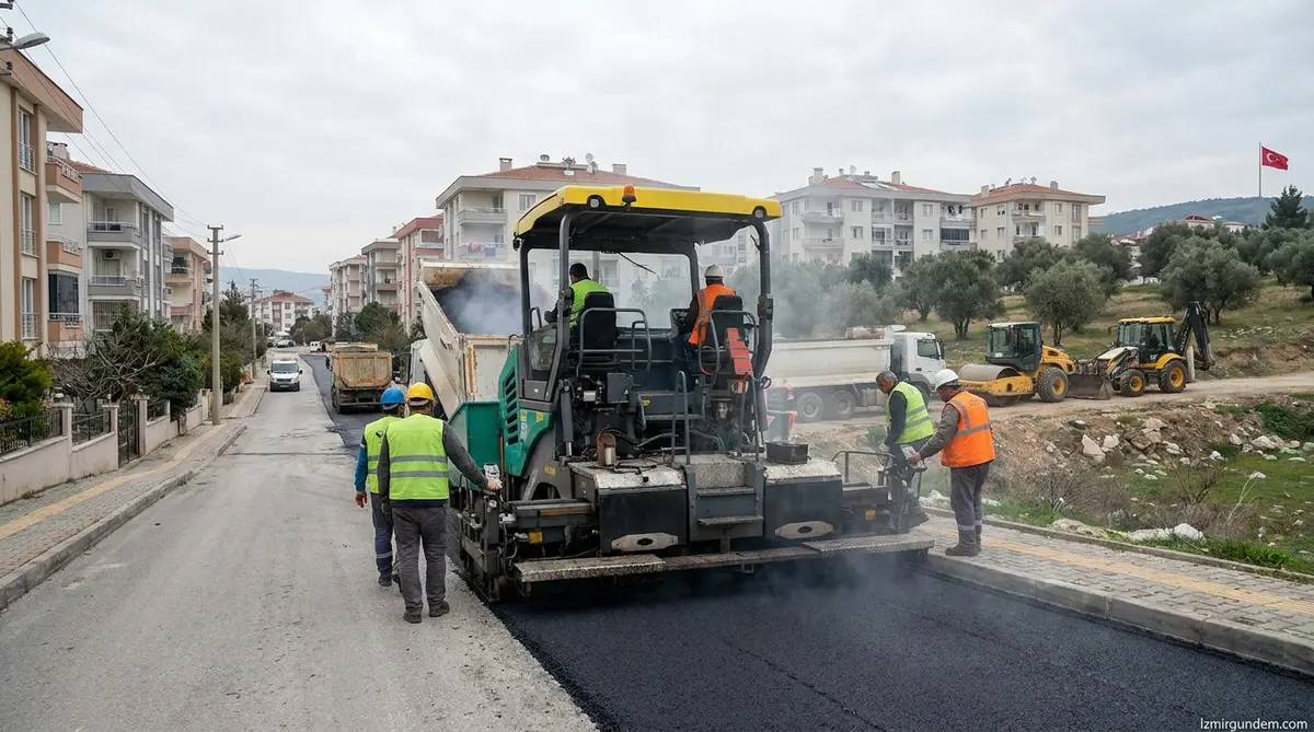 Menderes'te Asfalt Seferberliği: 1500 Metrekare Yol Yenilendi