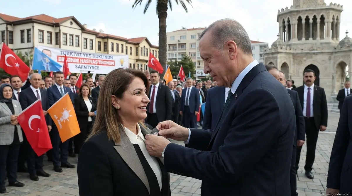 Nimet Özdemir AK Parti'ye Geçti: Rozeti Erdoğan Taktı
