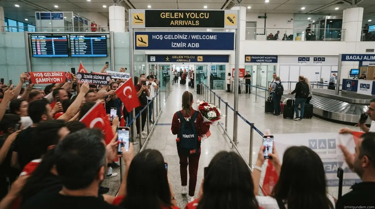 Okyanusları Rekorlarla Aşan Eda Savcıgil İzmir'e Döndü