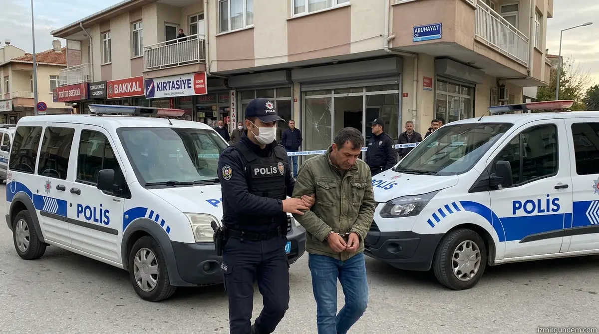 Selçuk Abuhayat Caddesi'nde İş Yerine Silahlı Saldırı: Şüpheli Yakalandı