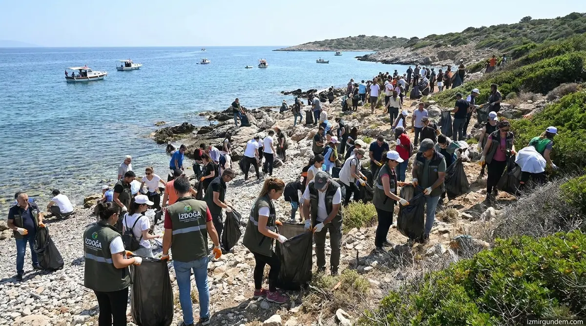 Urla Koylarında Dev Temizlik: 100 Gönüllü Sahada