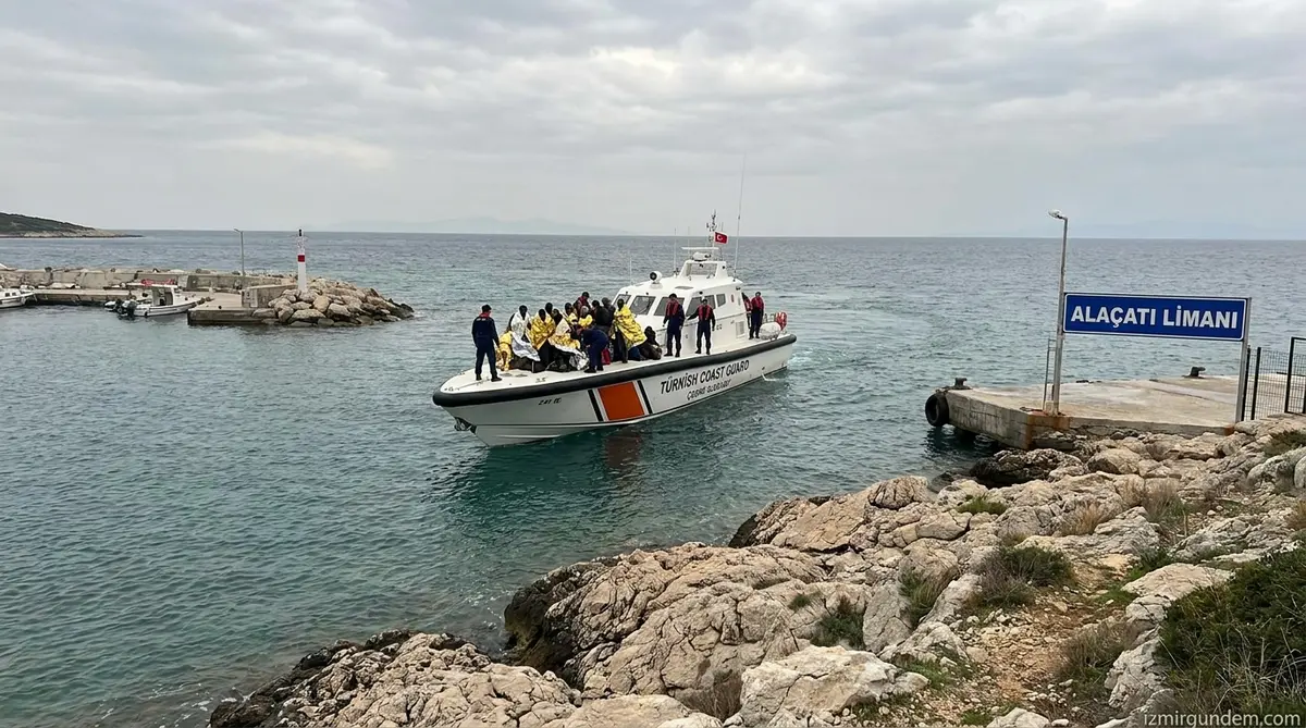 Çeşme Alaçatı'da Mahsur Kalan 18 Göçmen Kurtarıldı