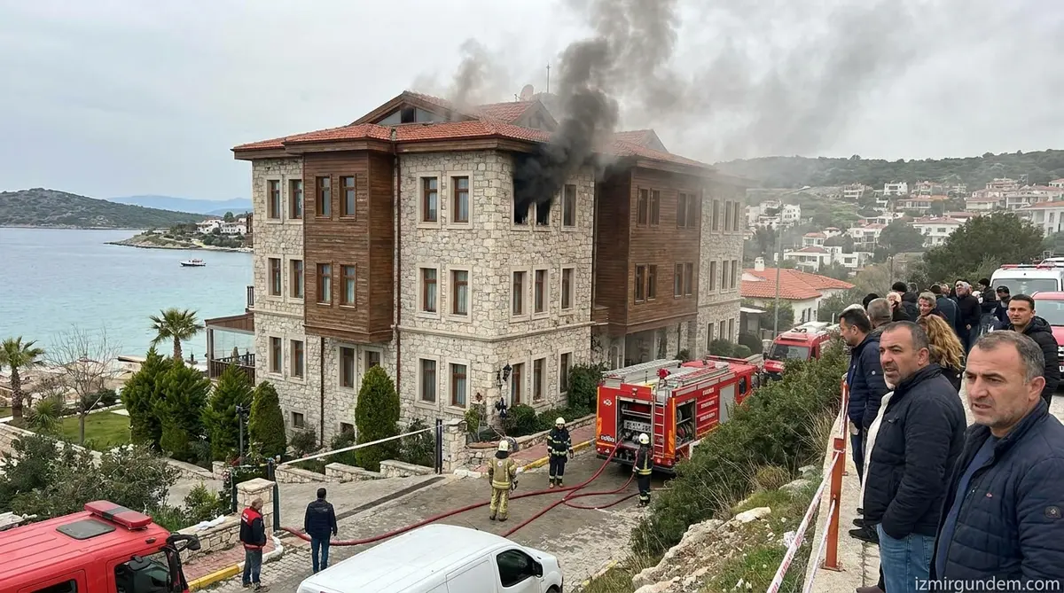 Çeşme Dalyan'da Otel Yangını: Patlama Sesi Korkuttu