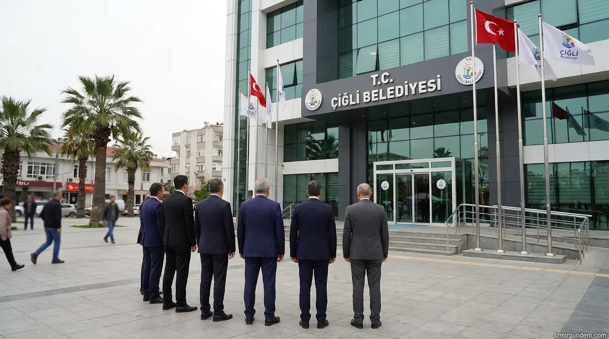 Çiğli Belediye Meclisi'nde AK Parti İddialarına Ortak Yanıt