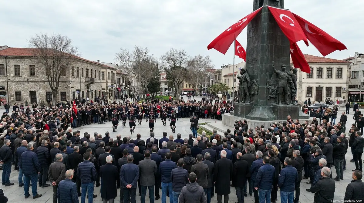 Ödemiş'te 104 Yıllık Gurur: 3 Pare Top Atışıyla Kutlamalar Başladı
