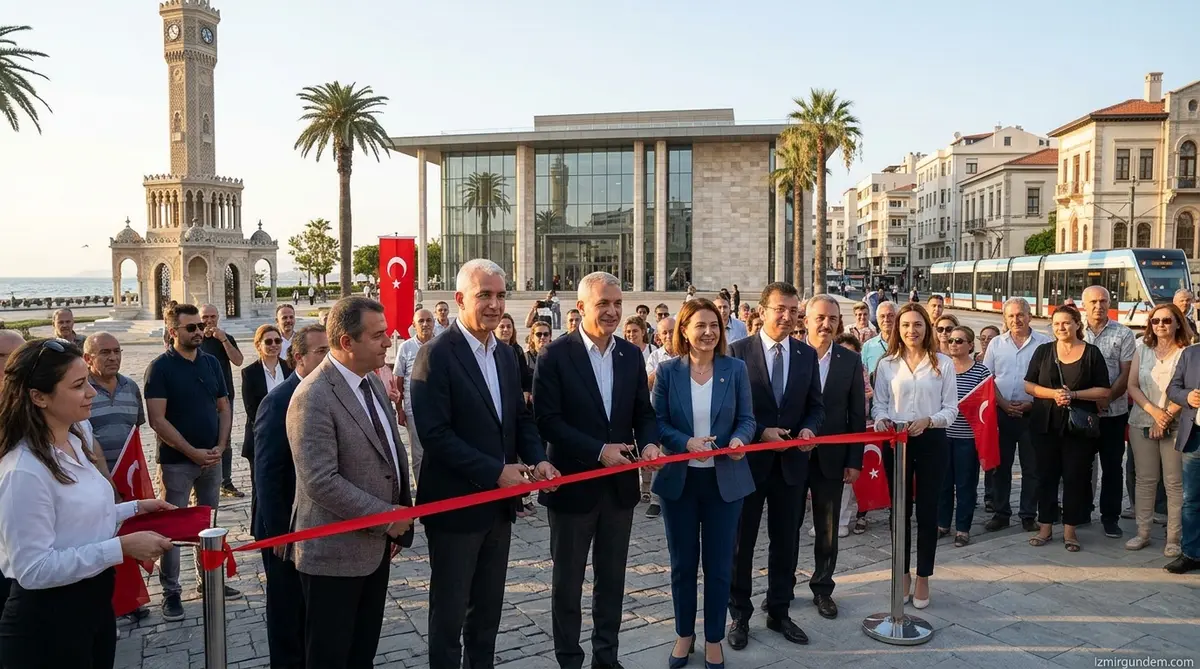 Özgür Özel İzmir'de: 2 Günlük Yoğun Mesai ve Dev Açılış Maratonu Başladı